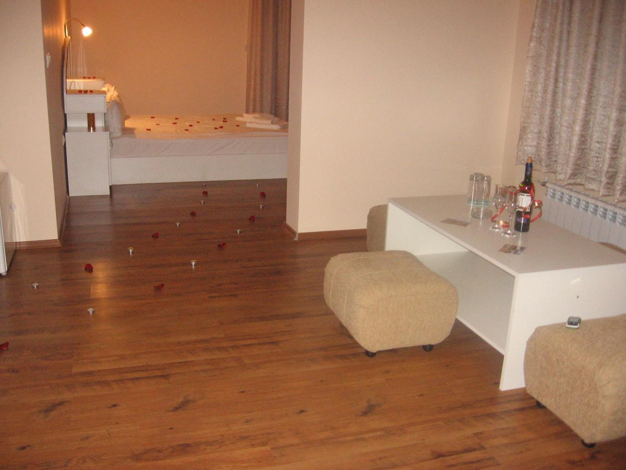 Hotel Queen Aydemir Cameră foto